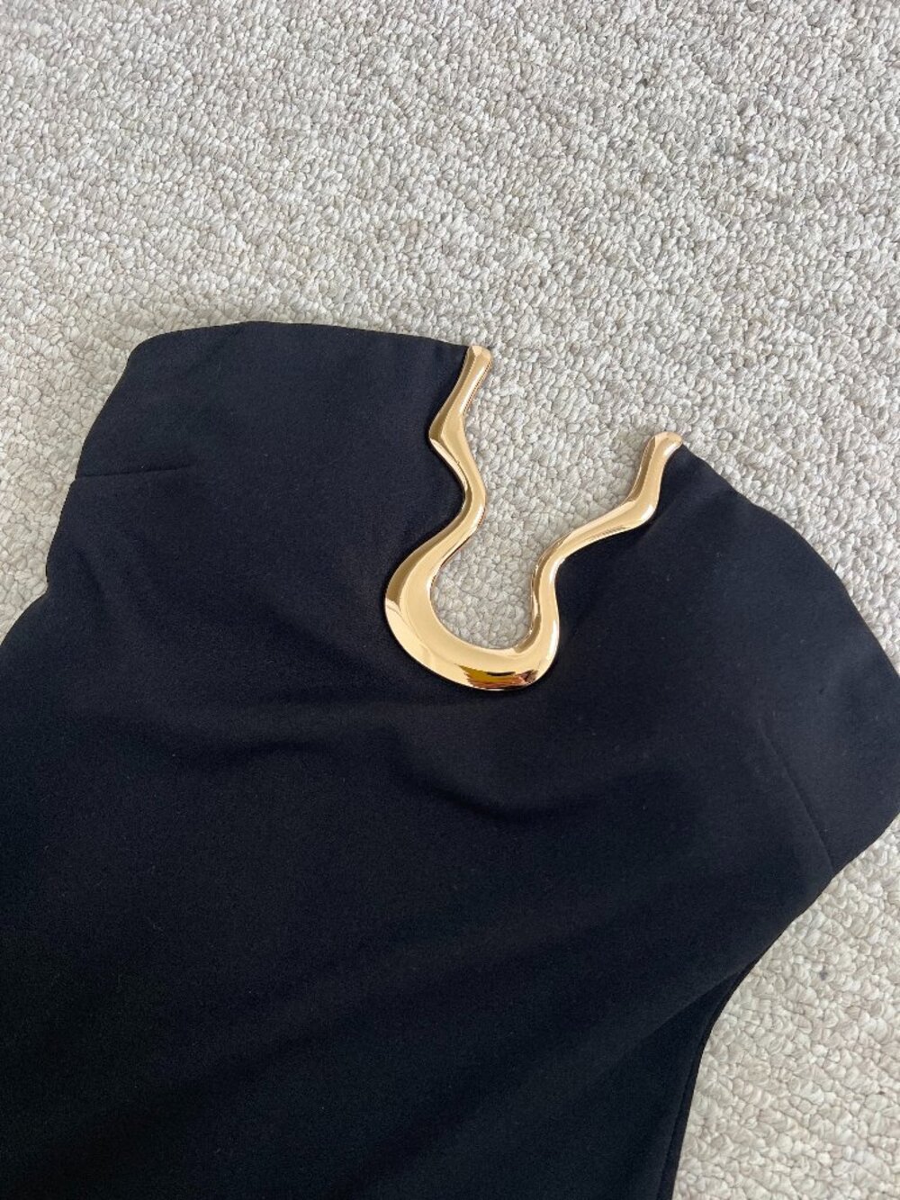 Black Gown SENI & CADE (Looks like Cult Gaia) Size Small